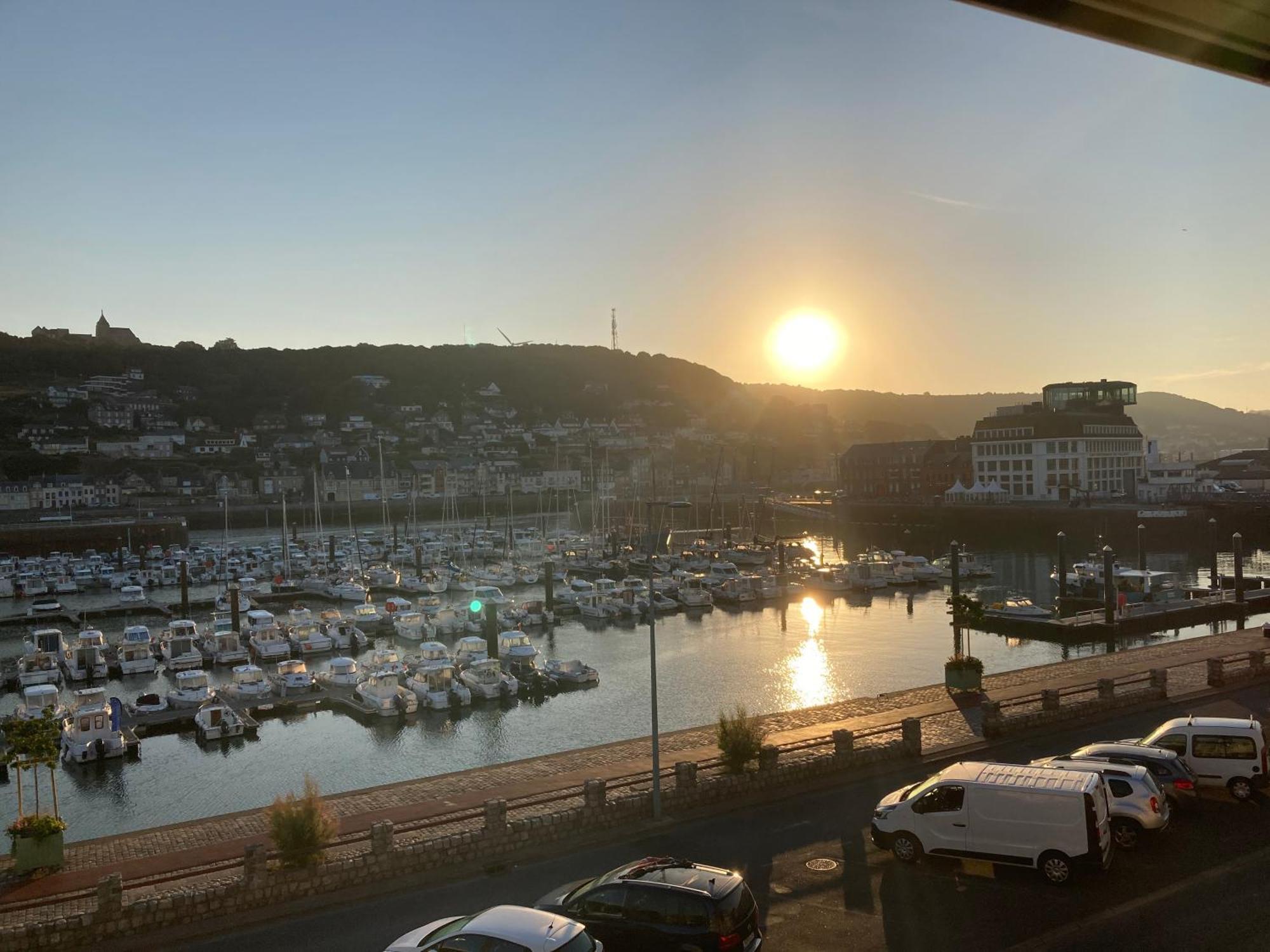 Charmant Studio Avec Vue Sur Le Port Et Falaises Fécamp Exterior foto